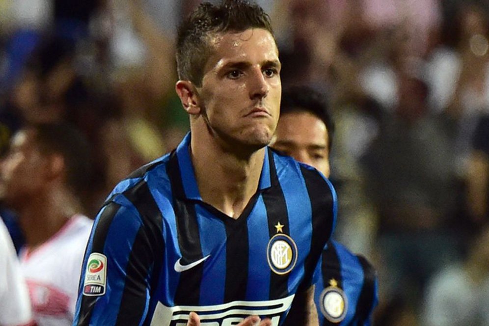 Newcastle Batalkan Rencana Gaet Jovetic