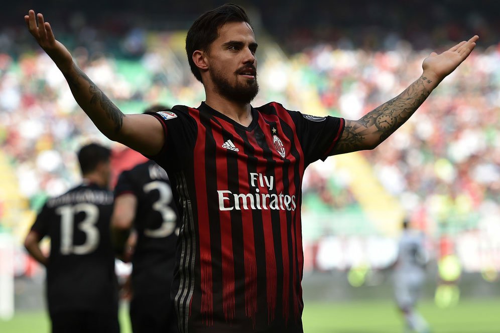 Sekali Lagi, Suso Tegaskan Ingin Bertahan di Milan