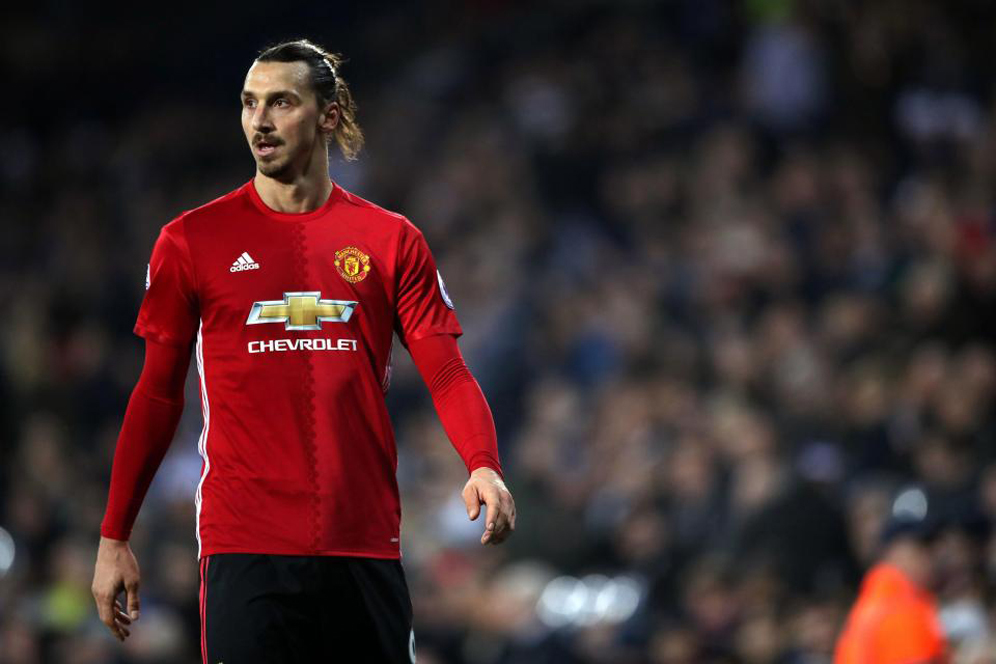 Ibrahimovic Indikasikan Akan Bertahan di Old Trafford