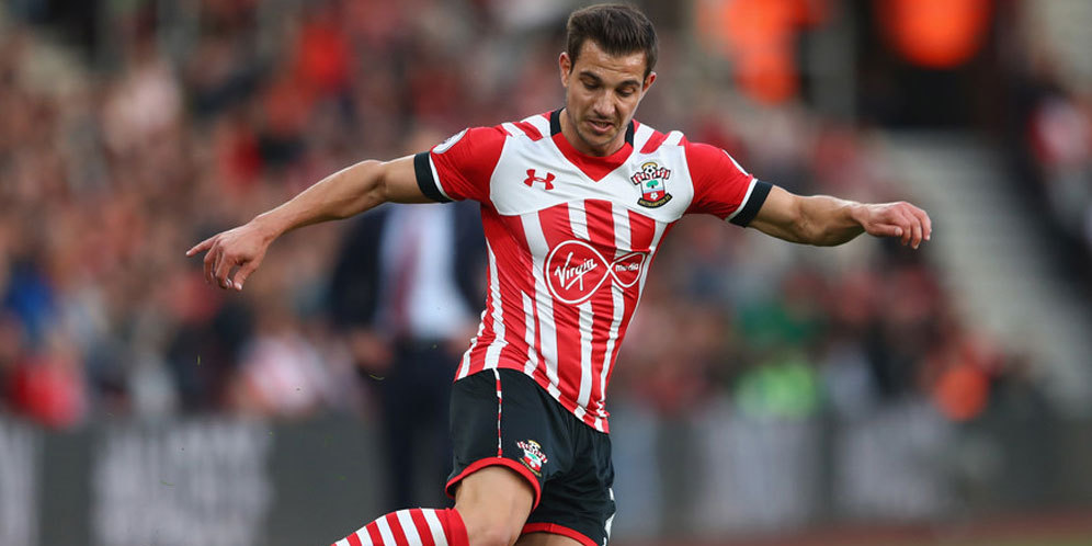 Chelsea Kembali Incar Bek Southampton
