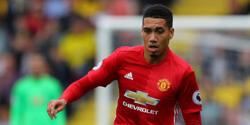 Smalling Dinilai Bisa Jadi Solusi Pertahanan Arsenal