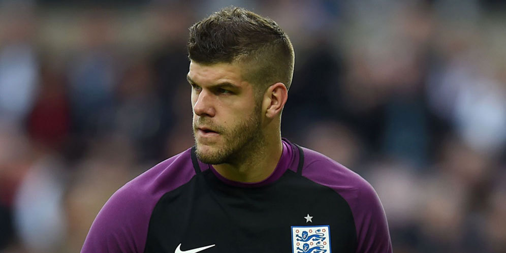Ikut-Ikut Chelsea, Arsenal Juga Kejar Fraser Forster