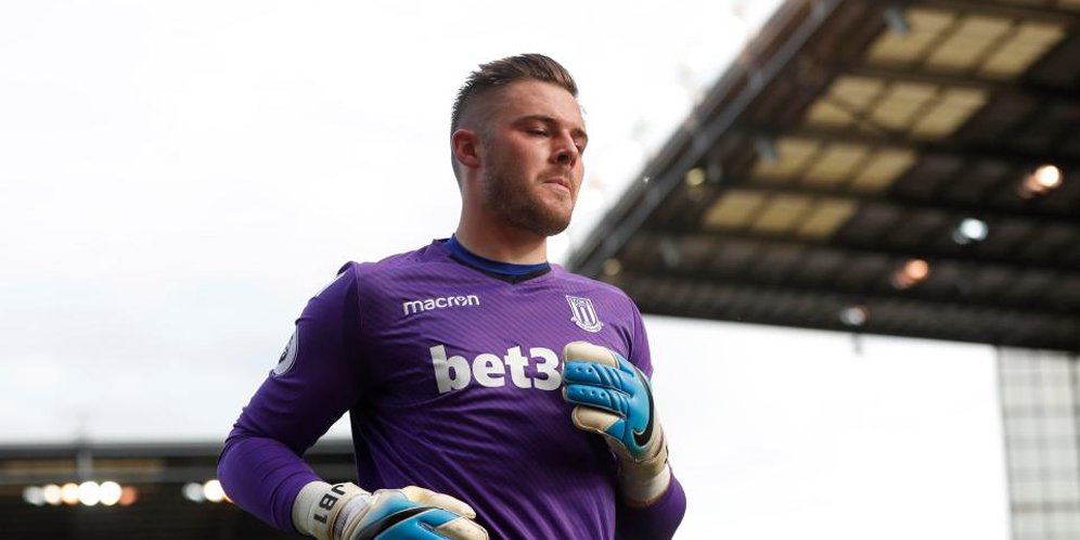 Courtois Pergi, Butland Jadi Buruan Utama Chelsea