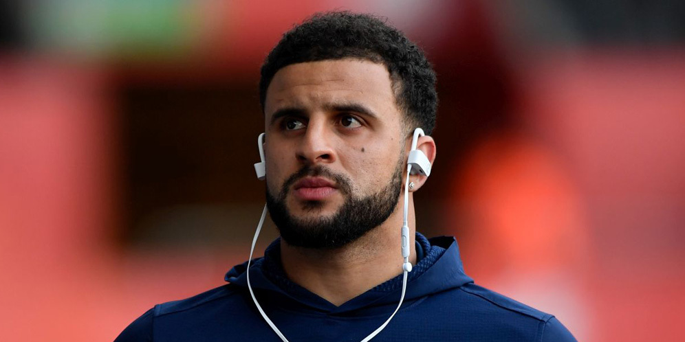 Spurs Minta City Tebus Walker 50 Juta Pounds