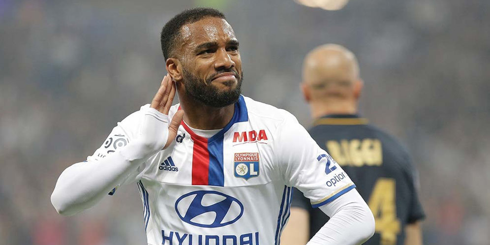 Lacazette Merapat ke Arsenal