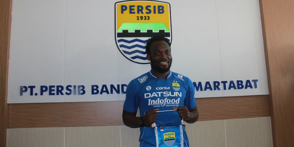 Gara-gara Pelatih, Posisi Essien di Skuat Persib Terancam?