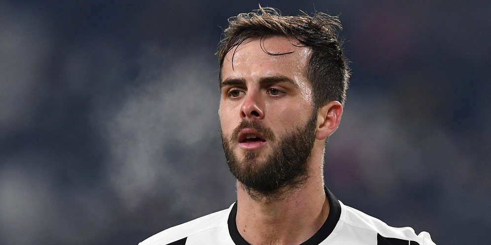 Pjanic Masuk dalam Radar Pembelian Barca