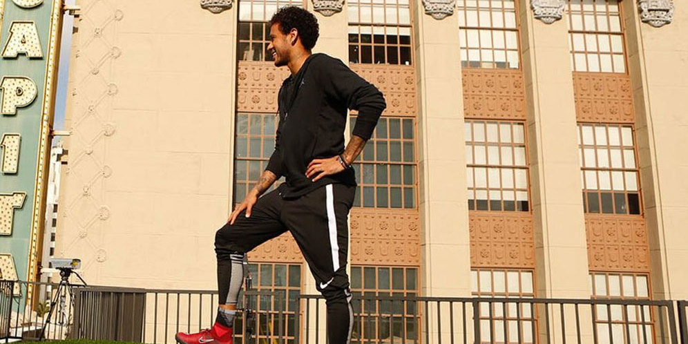 Aksi Free Kick Gila Neymar di Hollywood, Sukses Atau Gagal?
