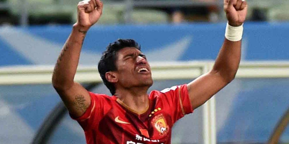 Paulinho Ngebet Gabung Barcelona