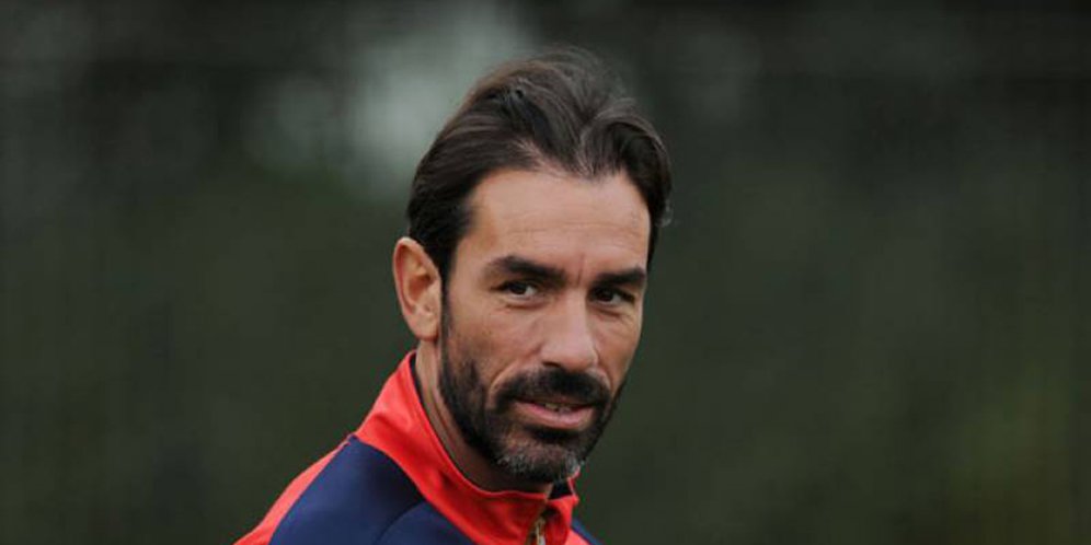 Pires Siap Bantu Arsenal Musim Depan