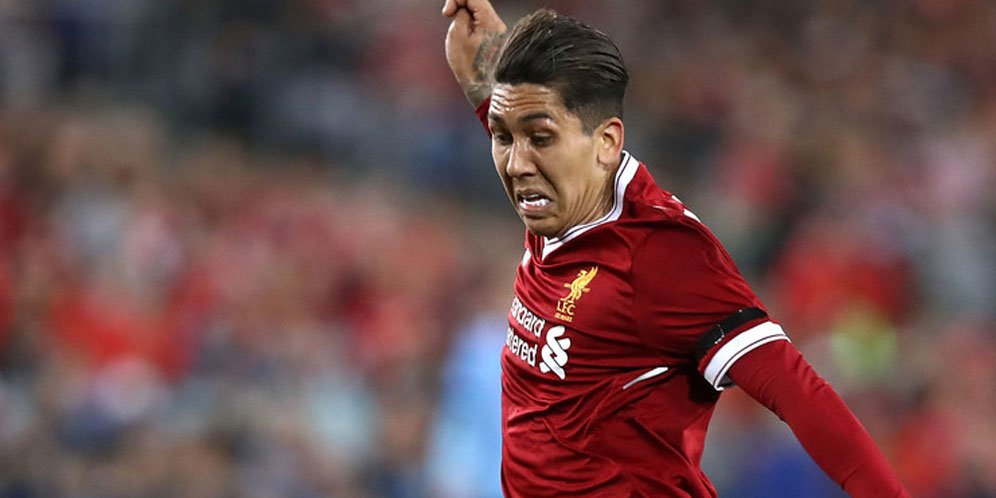 Kritikan Gerrard Untuk Chicharito