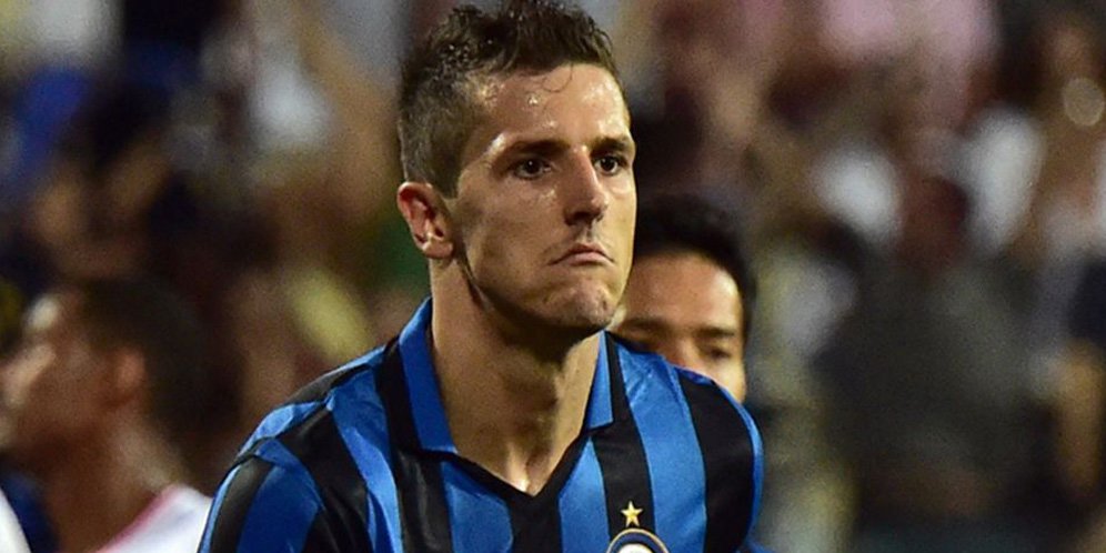 Newcastle Batalkan Rencana Gaet Jovetic