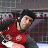 Wenger Akan Istirahatkan Petr Cech Saat Lawan Chelsea. Wenger Akan Istirahatkan Petr Cech Saat Lawan Chelsea.
