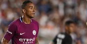 Danilo Sindir Cara Main Cardiff Kala Hadapi Manchester City