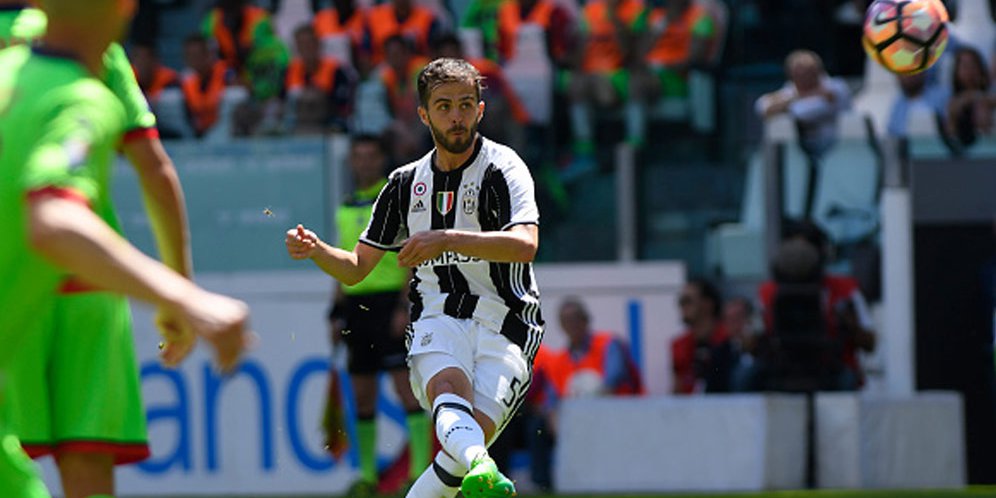 Arsenal Kembali Minati Pjanic