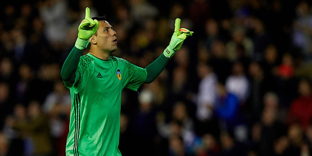 Mr Penalty Specialist Diego Alves Dilego ke Flamengo