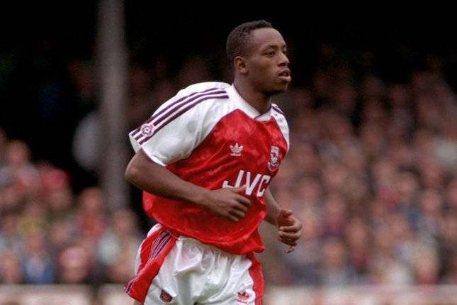 Ian Wright (8 gol)