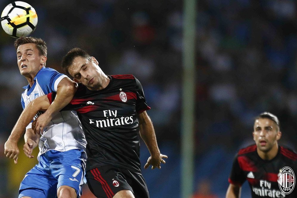Craiova Belum Menyerah Lawan Milan