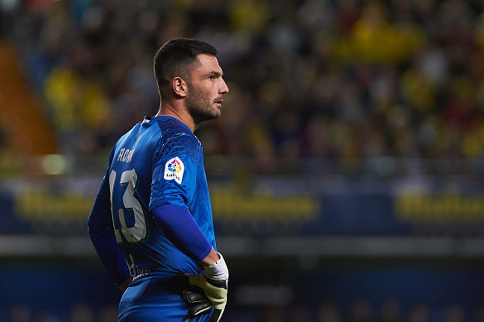 Antonio Adan, Dinding Solid Real Betis