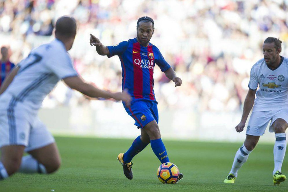 Highlights Charity Game: Barcelona Legends 1-3 Manchester United Legends