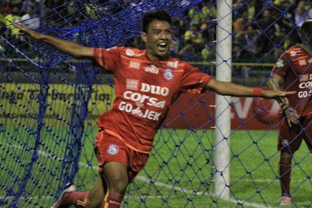 Arema FC Menang Dramatis di Gresik