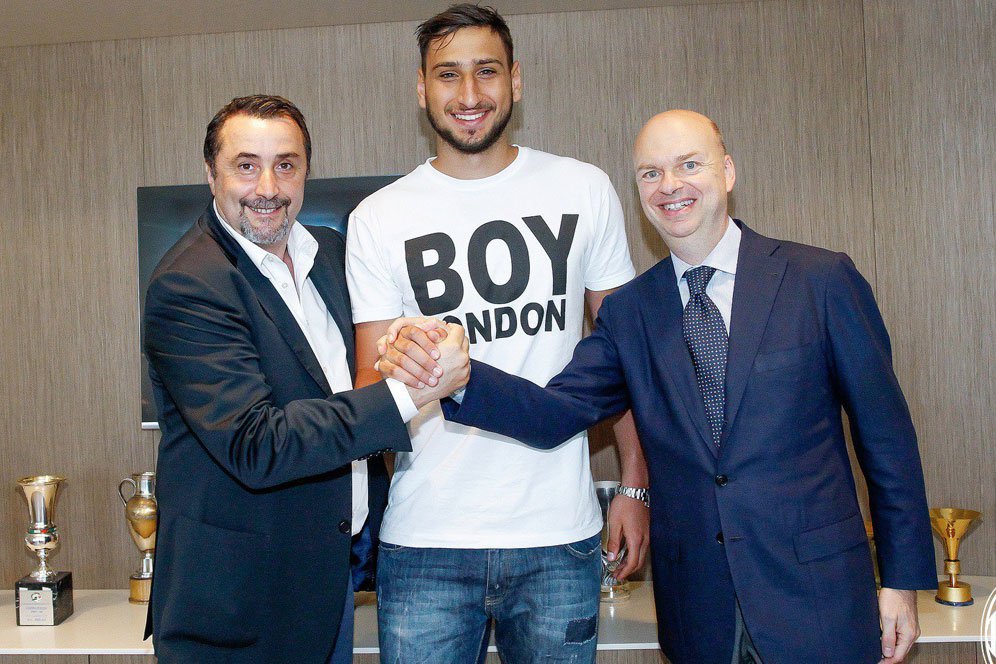 Donnarumma Resmi Perpanjang Kontrak Hingga 2021