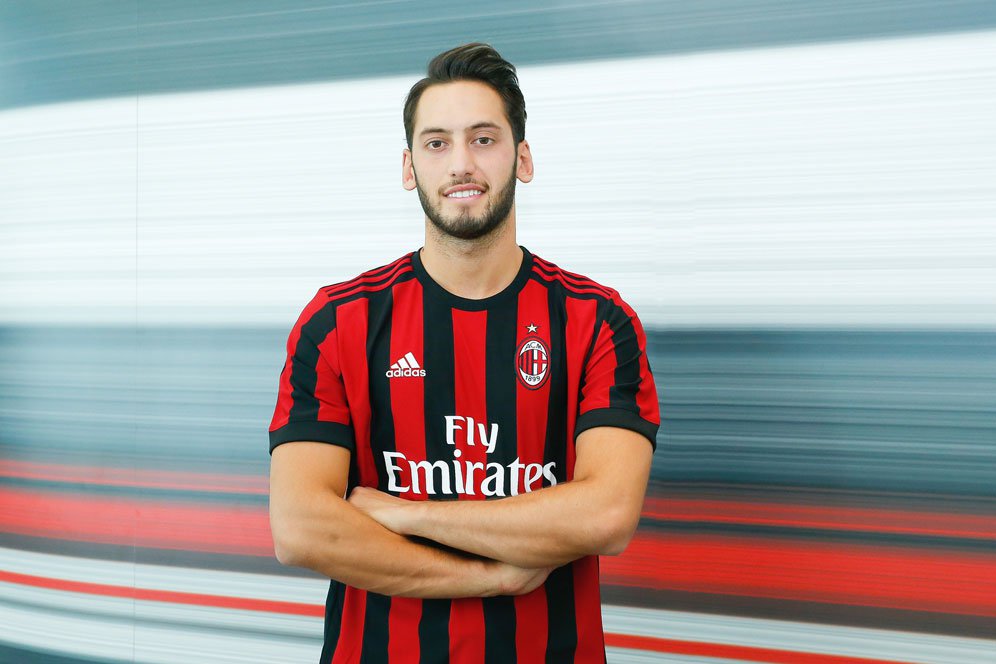 Ancelotti Yakin Calhanoglu Sukses di Italia