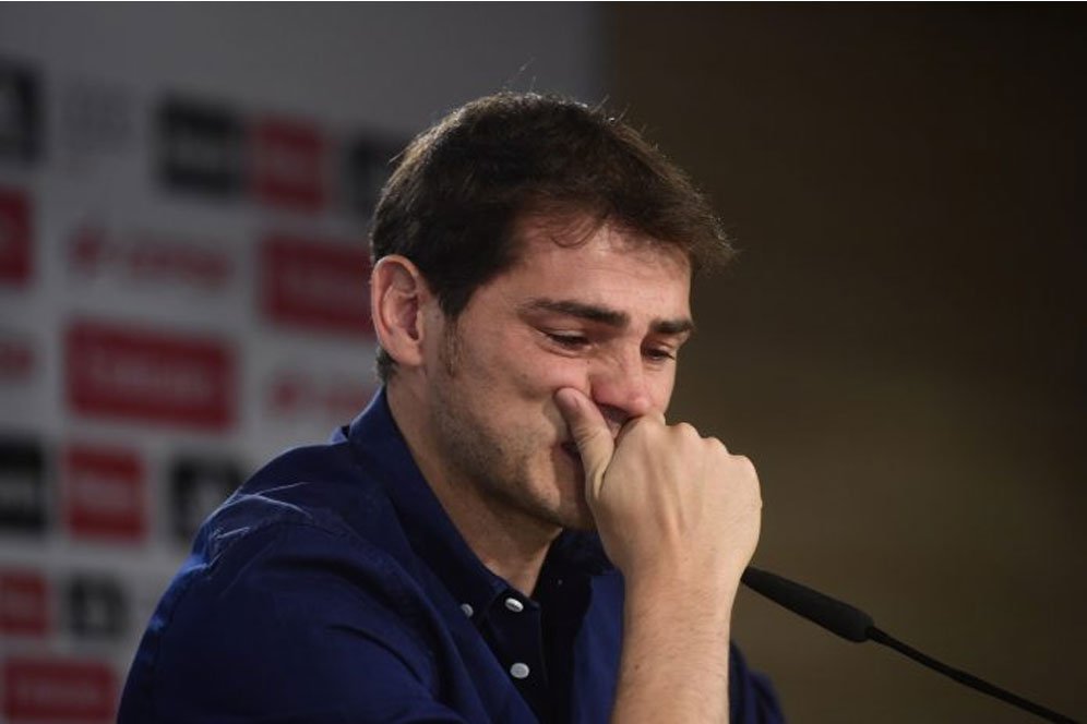 Iker Casillas Diam-Diam Coba Menentang Mourinho di Madrid