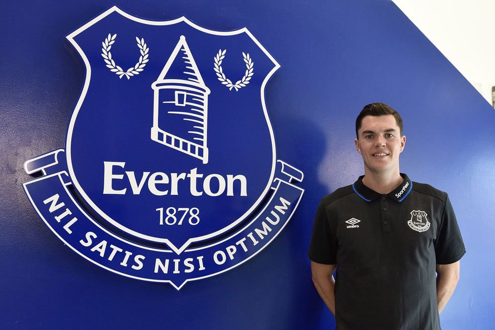 Pilih Everton, Keane Akui Tolak MU