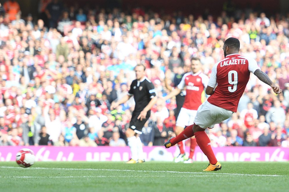 Performa Lacazette Lawan Sevilla Puaskan Wenger