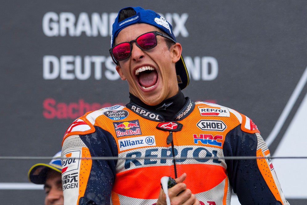 Crutchlow Sebut Marquez 'Main-Main' dengan Rival