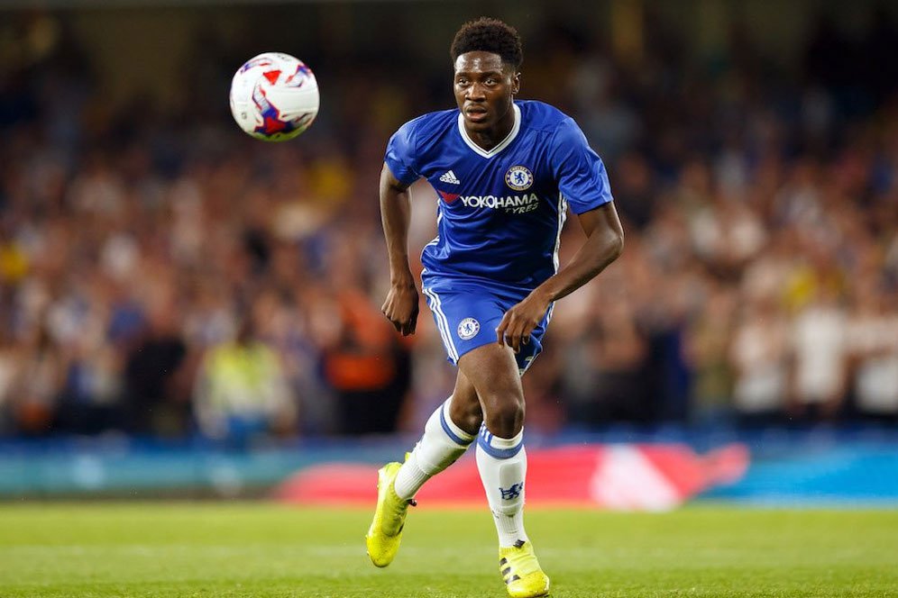 Chelsea Pinjamkan Ola Aina di Hull City