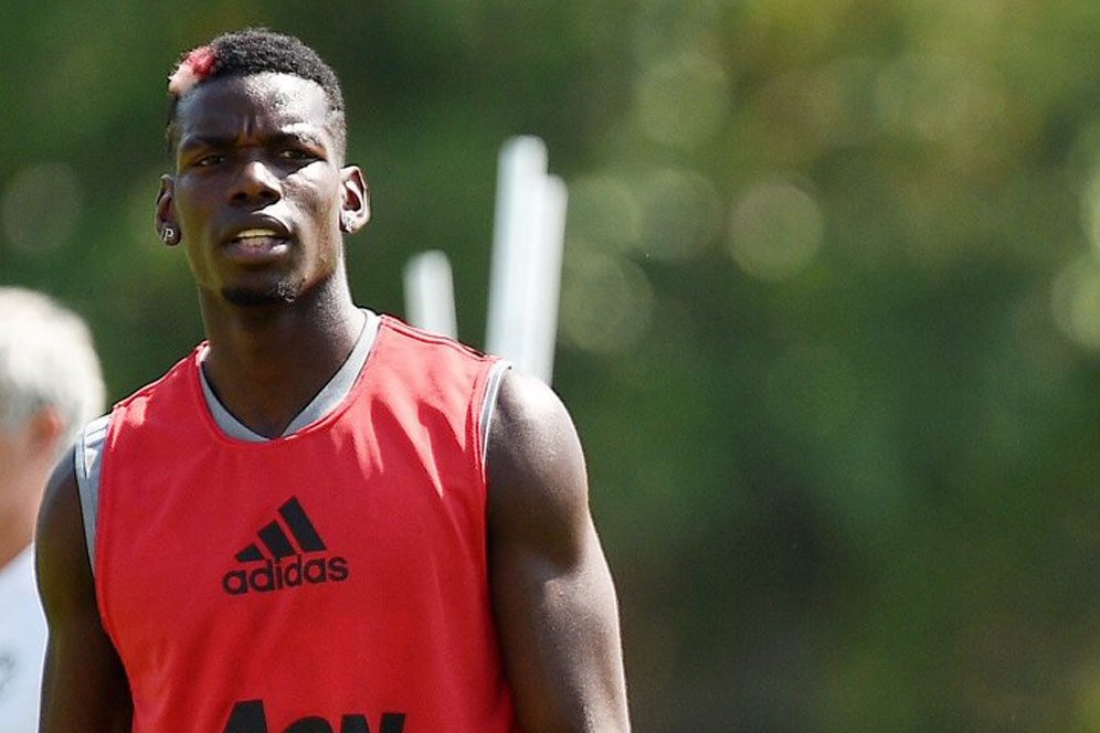 Jelang Tottenham, Paul Pogba Kembali ke Manchester