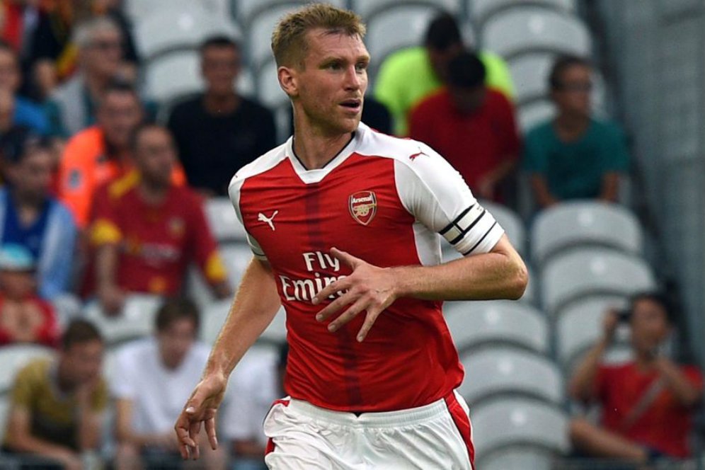 Wenger Sebut Mertesacker Cocok Latih Akademi Arsenal