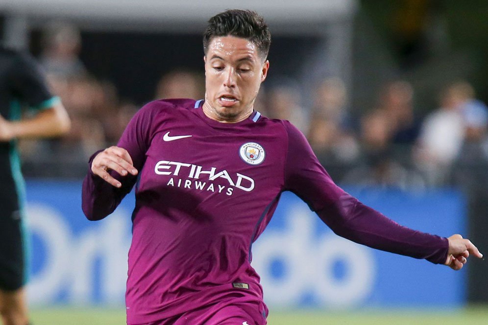 Pep Persilahkan Nasri dan Iheanacho Tinggalkan City