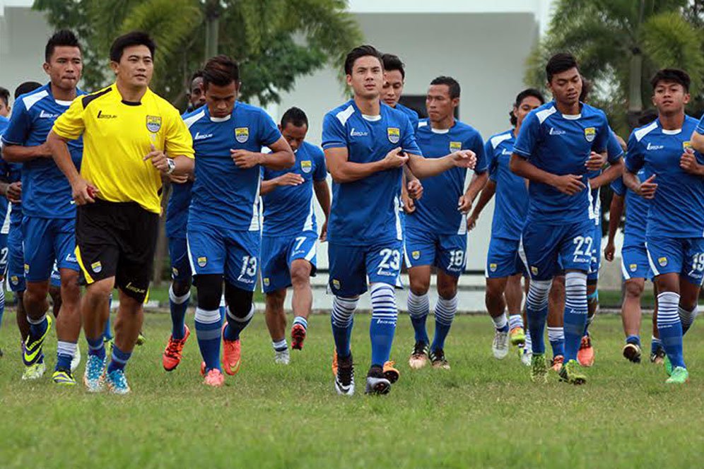 Empat Pemain Absen di Latihan Perdana Persib