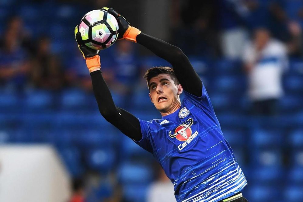 Sarri Ingin Dengar Langsung Permintaan Courtois