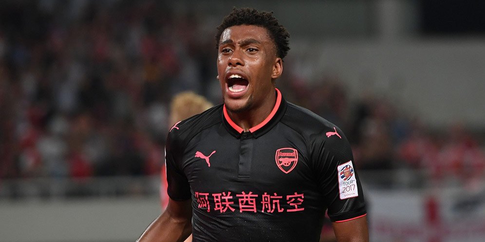 Bila Ingin Jadi Pemain Kelas Dunia, Ini Saran Wenger Pada Iwobi