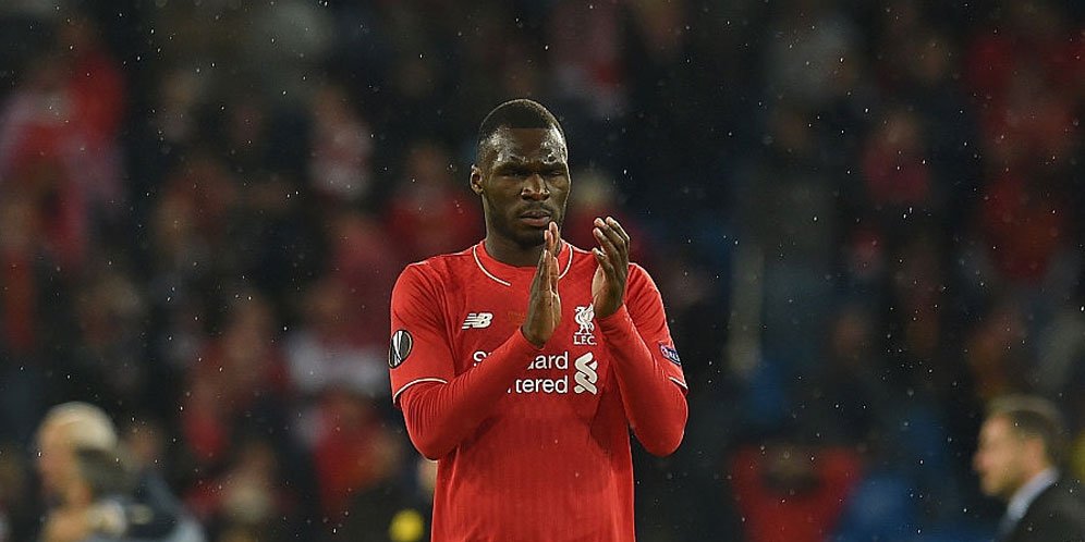 Chelsea Akan Tawar Christian Benteke