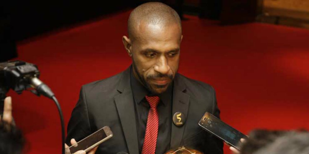 Pemain Belakang Arema Sebut Boaz Solossa Sebagai Ancaman Utama Timnya