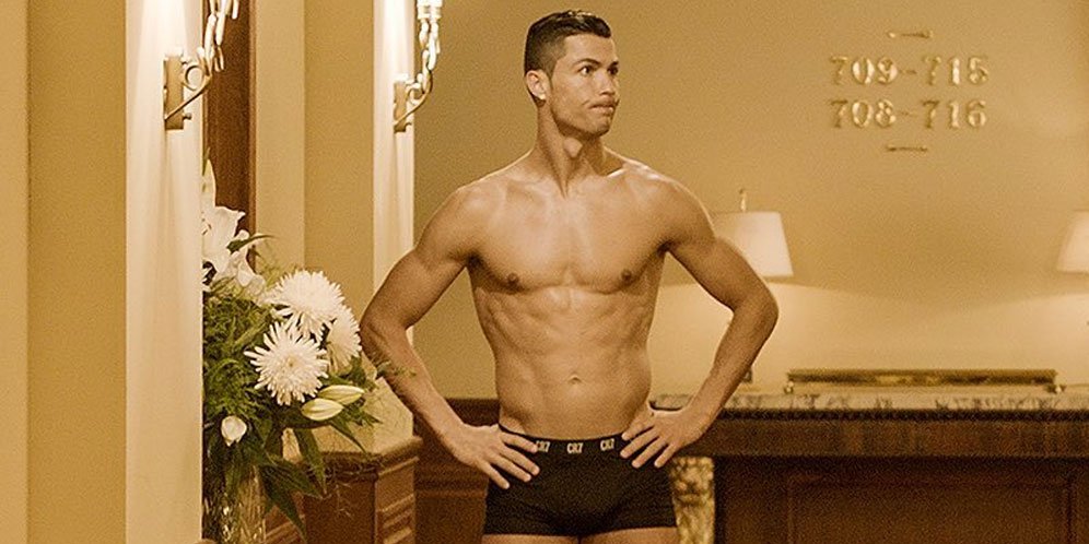 Model Cantik Ini Akui Sempat Kencan dengan Ronaldo di Rusia