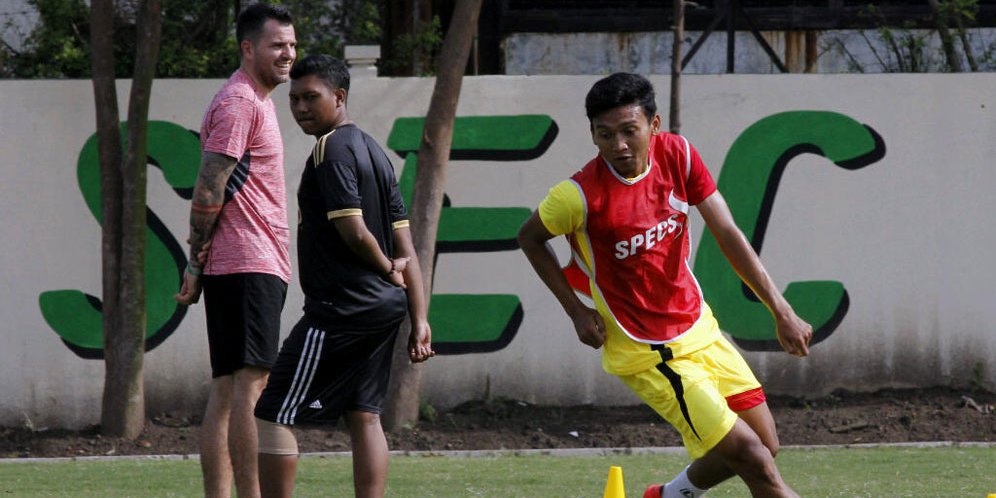 Dendy Sulistyawan Siap Profesional Hadapi Mantan Klub