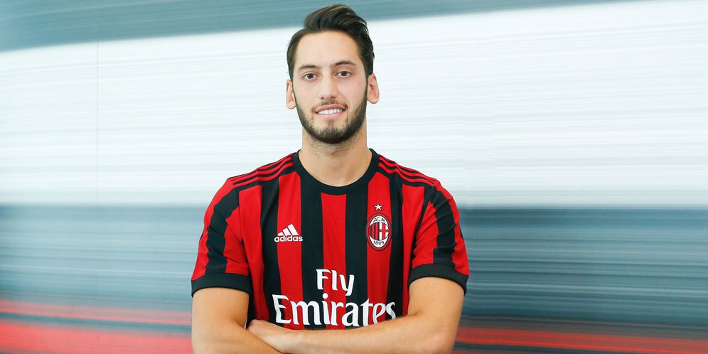 Calhanoglu Resmi Jadi Milik Milan