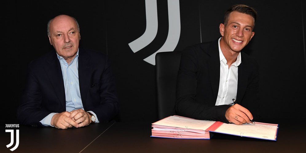 Bernardeschi Bahagia Gabung Juventus