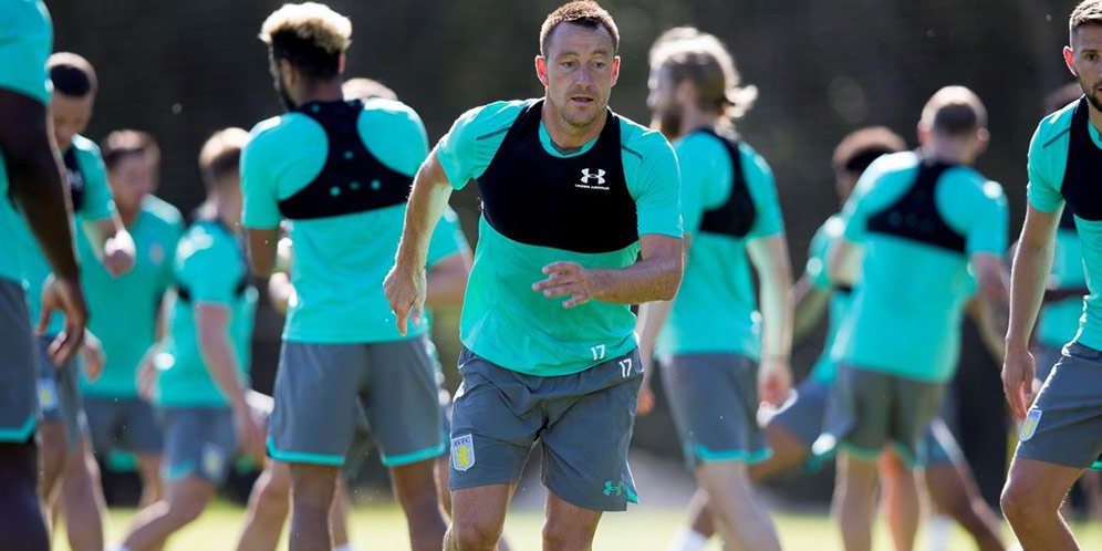 Menengok Latihan Pertama John Terry Bersama Aston Villa