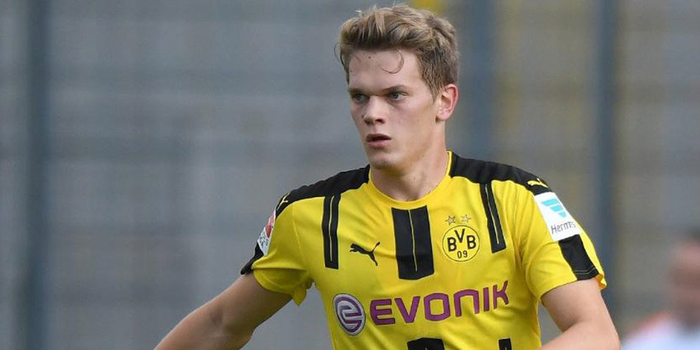 Liverpool Direkomendasikan Ambil Duo Ginter dan Hector