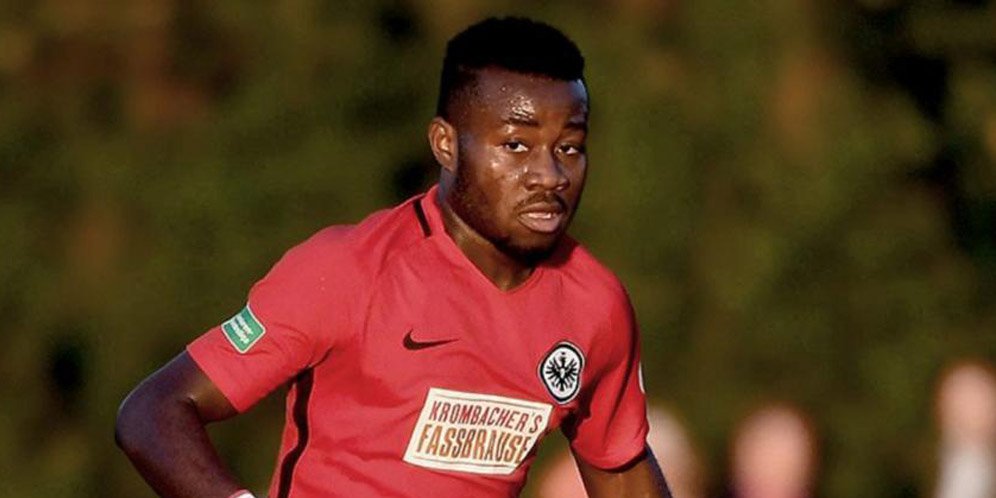 Nelson Mandela Resmi Dikontrak Klub Bundesliga