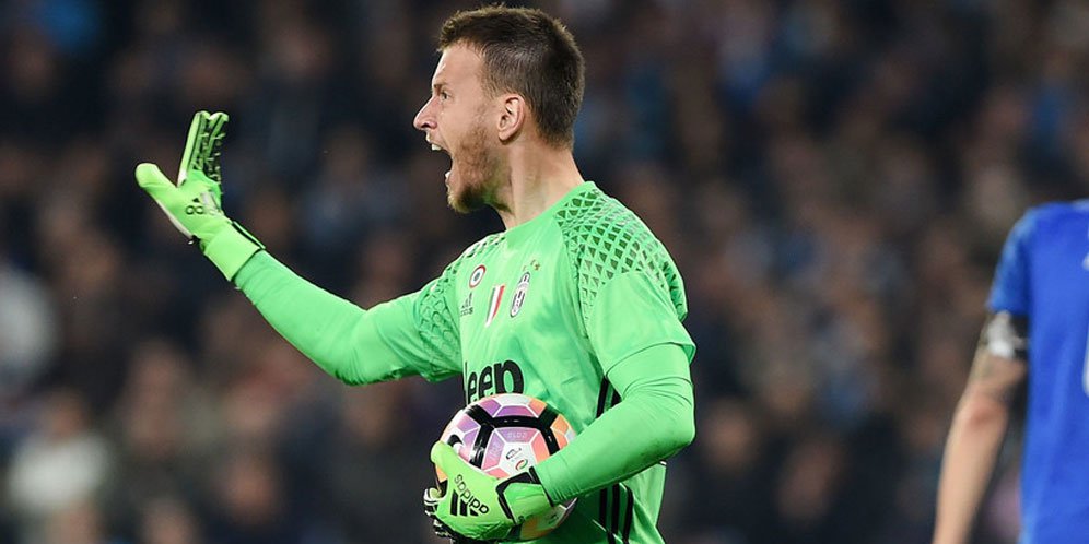 Valencia Segera Tuntaskan Transfer Kiper Juventus Ini