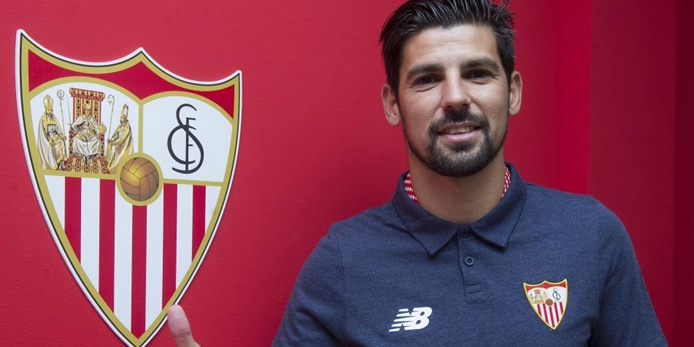 Sevilla Resmi Gaet Nolito dari Manchester City