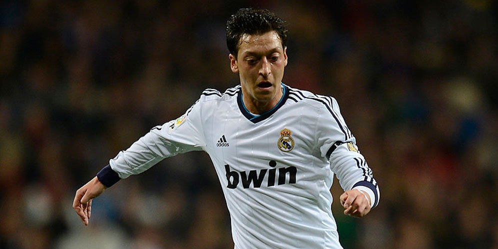 Kisah Mesra Cristiano Ronaldo Dan Mesut Ozil: Yang Diladeni Dan Yang ...